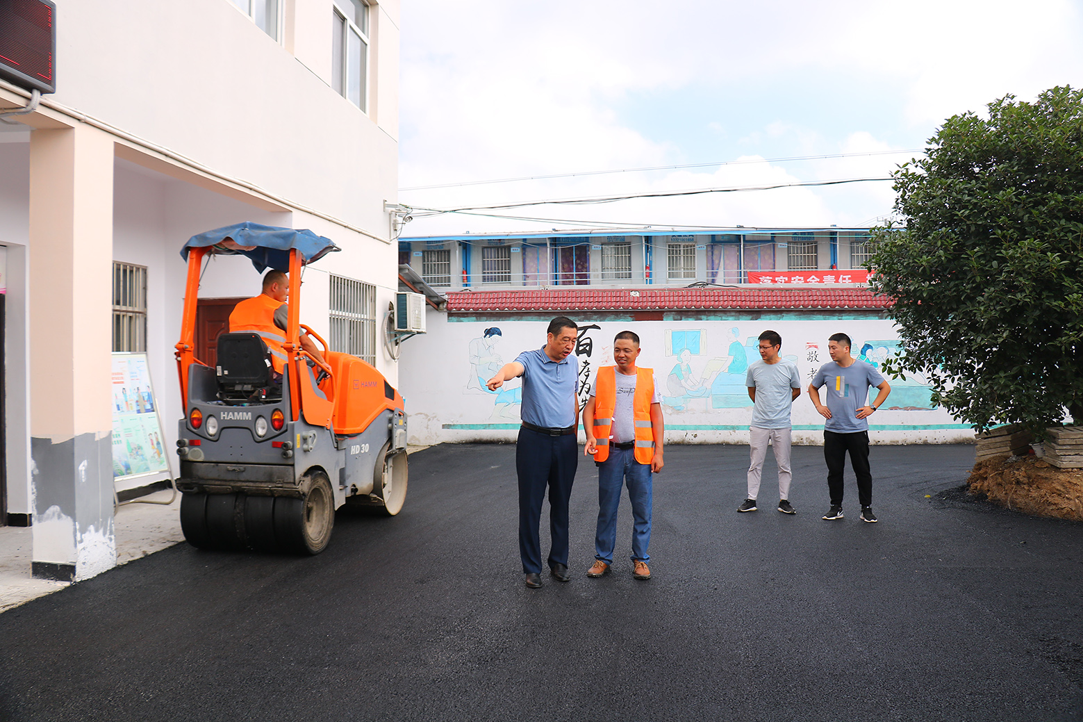 W(xu)hʷ`ģ·ůġ·򹤳̎h֧ҞȺk(sh)¡o(j)(sh)